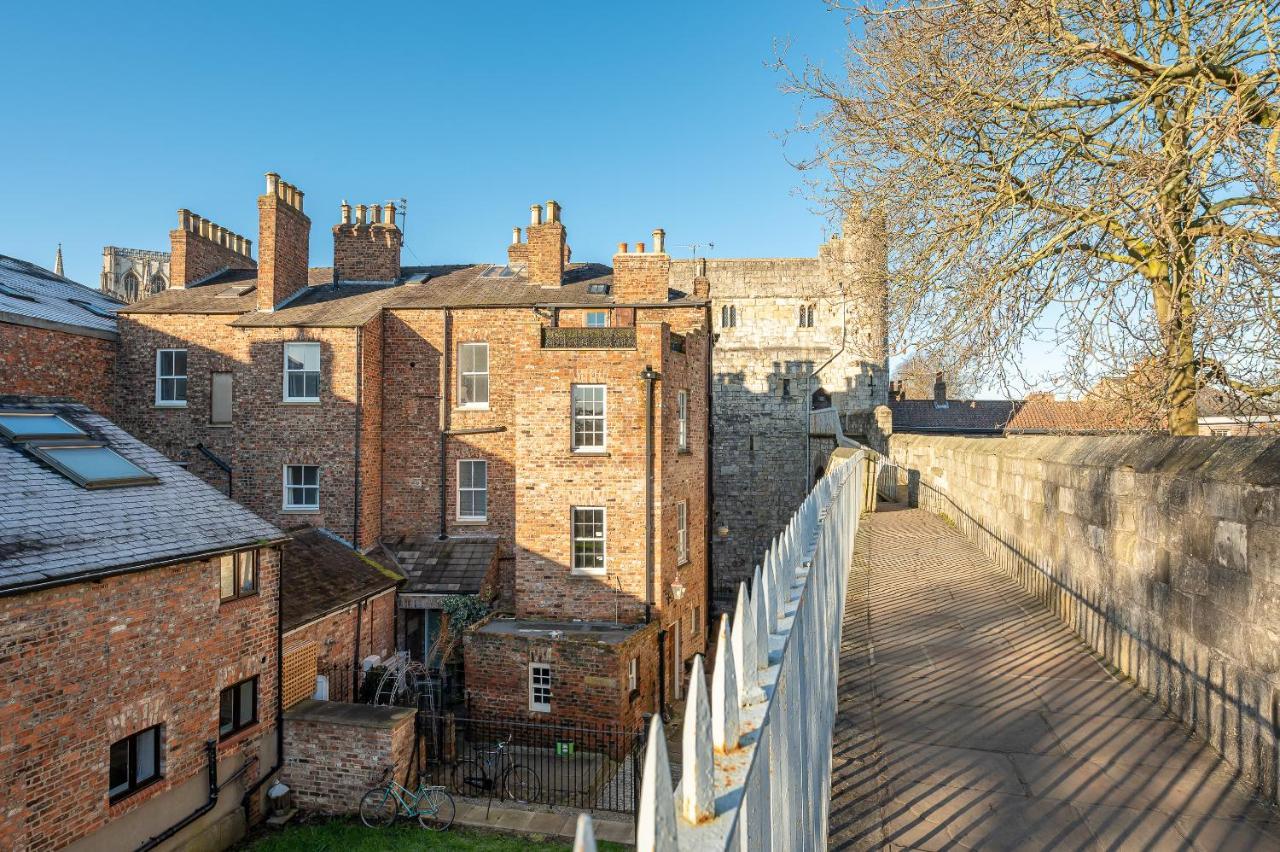 Roman Walls View York Exterior foto